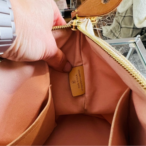 Authentic Louis Vuitton IENA PM D.AZUR - Picture 13 of 16